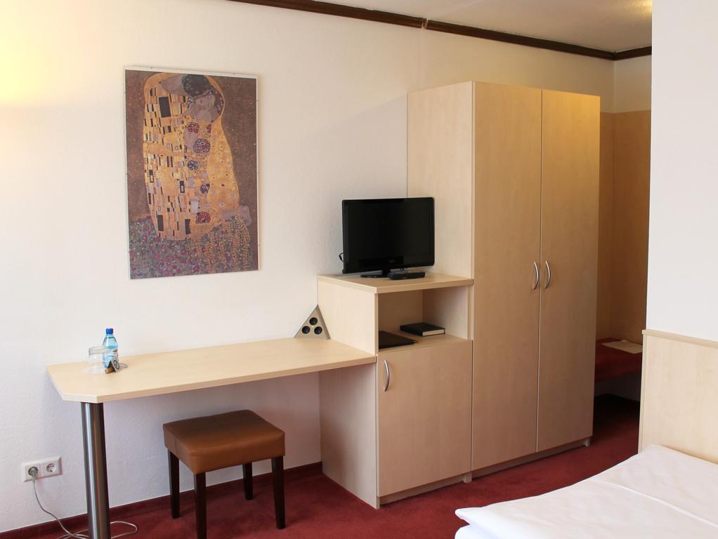 Hotel Am Bad Esslingen am Neckar Екстер'єр фото