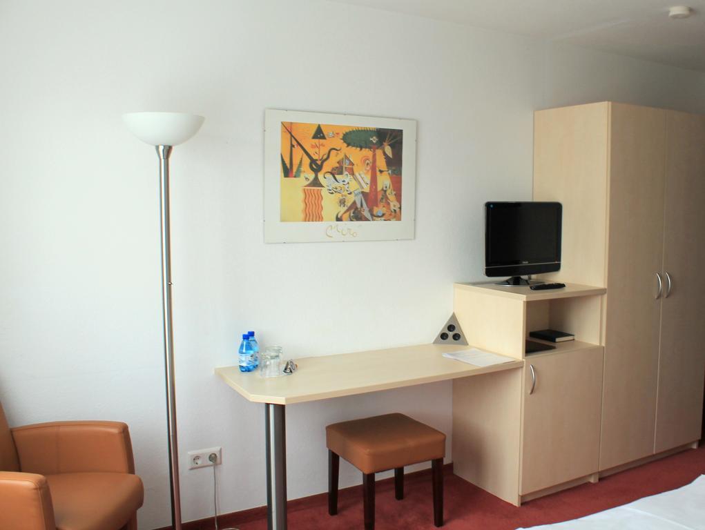 Hotel Am Bad Esslingen am Neckar Екстер'єр фото