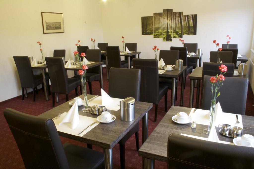 Hotel Am Bad Esslingen am Neckar Екстер'єр фото